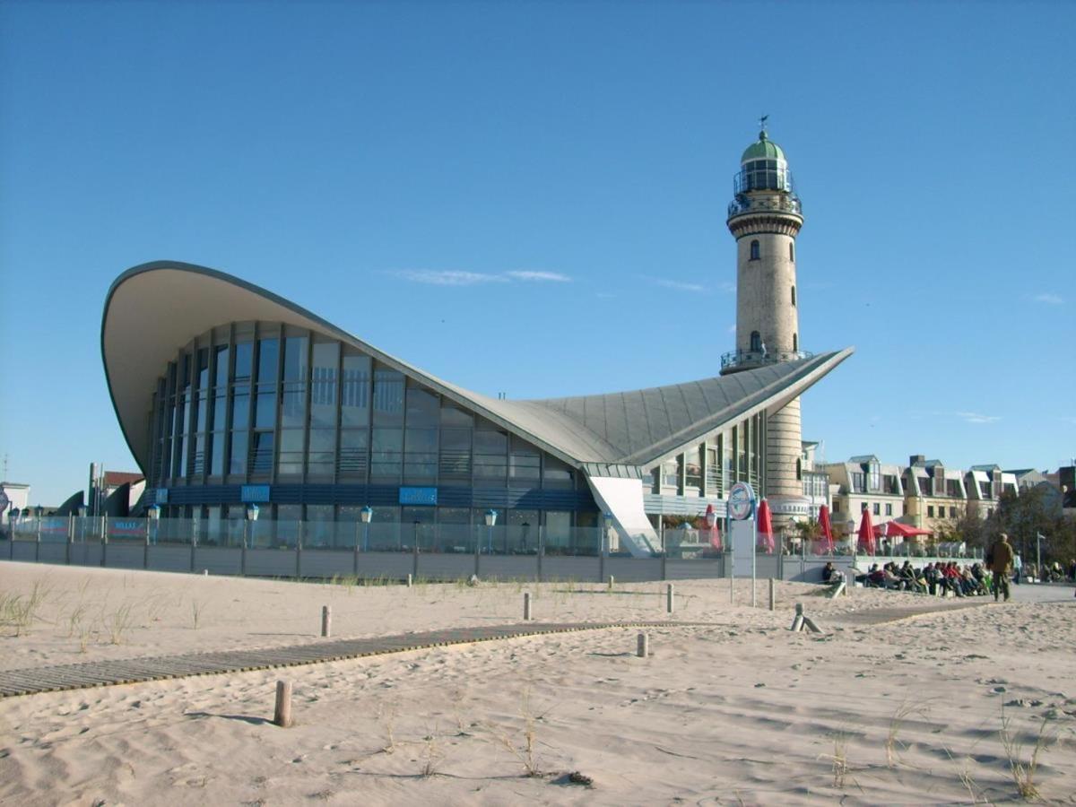 Sommerhaus Am Bach Rostock Exterior photo