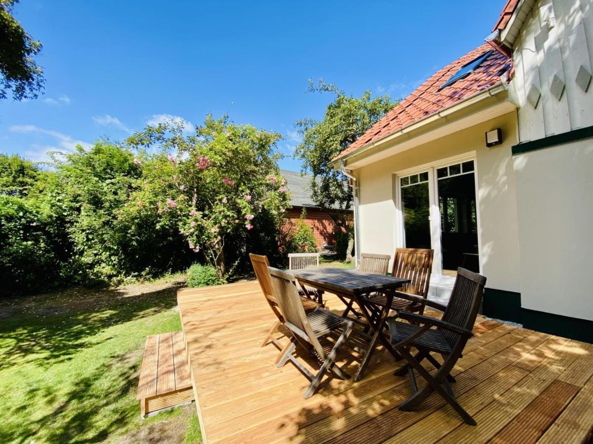 Sommerhaus Am Bach Rostock Exterior photo